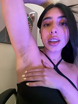 IsabellaNoir  online show from 07-17-26, 05:51