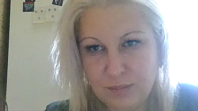 Neferedit online show from 07-16-26, 12:44