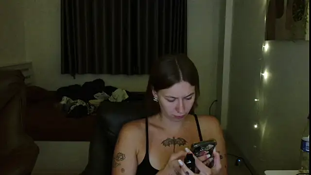 JuicyErika online show from 07-06-26, 06:43
