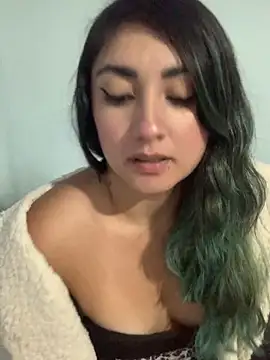 Camilaafg online show from 05-04-26, 06:04