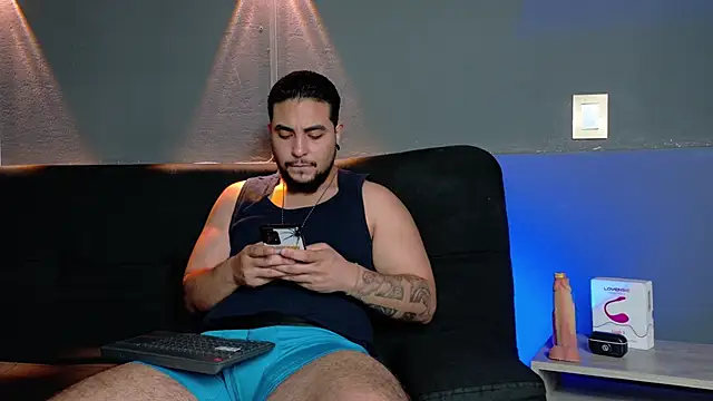 Snapshot of Marcus_Aress chatting on 06-21-26, 11:35 Marcus Aress online show from 06-21-26, 11:35