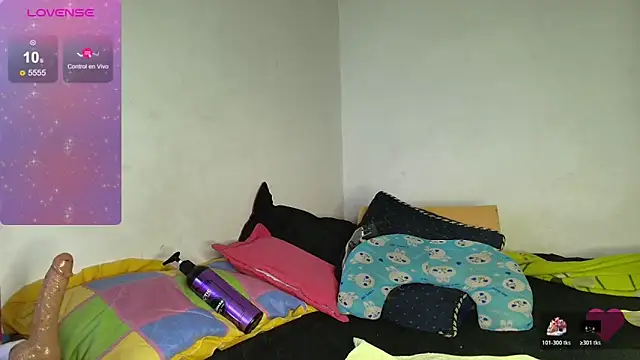 Snapshot of EliVanegas chatting on 06-14-26, 08:11 EliVanegas online show from 06-14-26, 08:11
