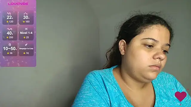 Snapshot of EliVanegas chatting on 06-19-26, 09:02 EliVanegas online show from 06-19-26, 09:02