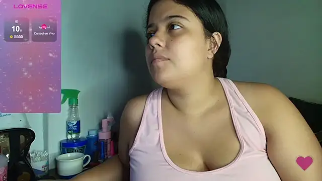 Snapshot of EliVanegas chatting on 06-27-26, 12:22 EliVanegas online show from 06-27-26, 12:22