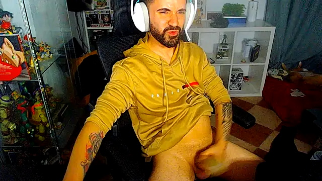 chiquitoconsecreto online show from 05-15-26, 02:18