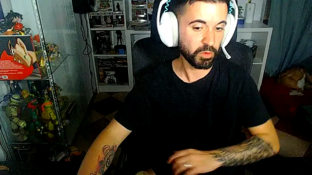 chiquitoconsecreto online show from 05-15-26, 07:43