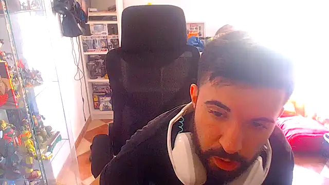 chiquitoconsecreto online show from 05-17-26, 02:02