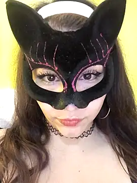 Snapshot of Conejita69n_n chatting on 05-15-26, 04:19 Conejita69n n online show from 05-15-26, 04:19