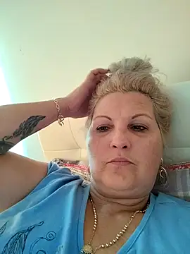 Divineblond online show from 11-03-25, 01:23