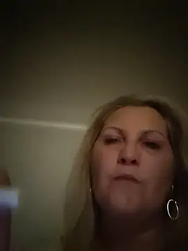 Divineblond online show from 11-26-25, 08:43