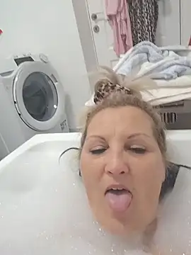 Divineblond online show from 03-14-26, 06:46