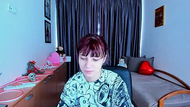 MiniLysii online show from 06-04-26, 05:57