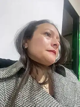SamiiContreras  online show from 05-28-26, 11:07
