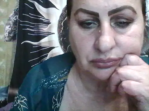 LoaqLovew online show from 07-25-26, 09:07