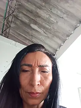 Snapshot of Lara_vela chatting on 05-21-26, 01:40 Lara vela online show from 05-21-26, 01:40