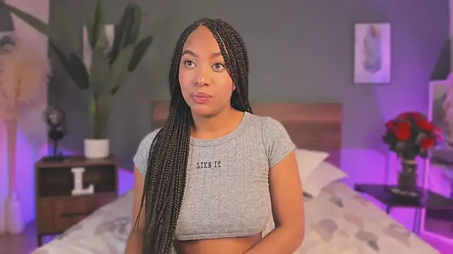 Lynncute online show from 07-06-26, 04:09