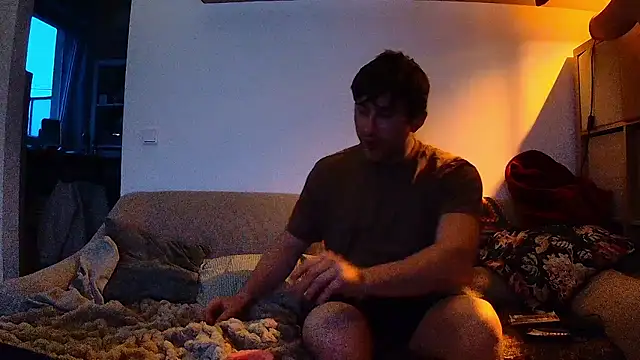 Goldensummar online show from 04-26-26, 06:27