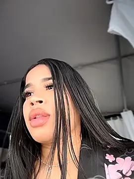 Snapshot of EmmaExoticaXXX chatting on 06-18-26, 09:30 EmmaExoticaXXX online show from 06-18-26, 09:30