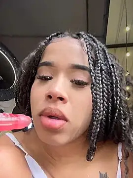 Snapshot of EmmaExoticaXXX chatting on 07-03-26, 09:43 EmmaExoticaXXX online show from 07-03-26, 09:43