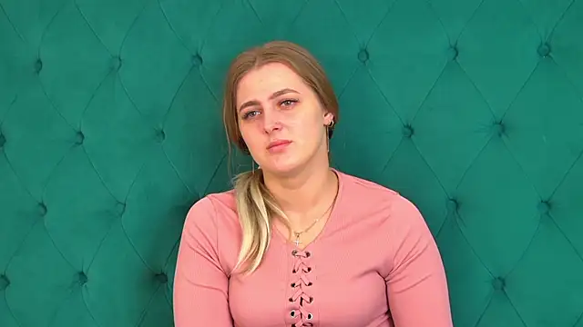 EllaBells online show from 05-27-26, 05:04