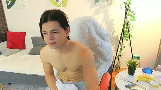 ItachiKage online show from 04-24-26, 06:49