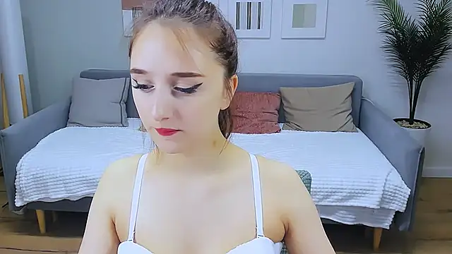 JulietteMonli online show from 05-26-26, 12:34