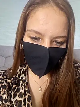 zizosey online show from 04-28-26, 05:51