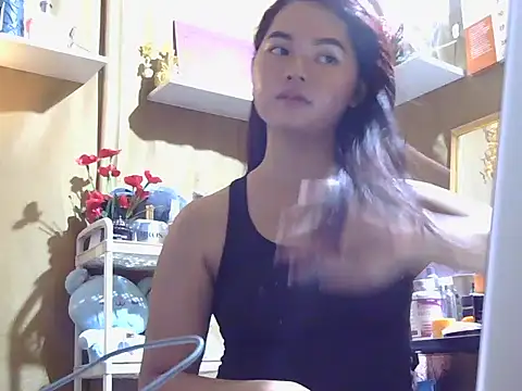 Nauthyxlara online show from 05-06-26, 02:00