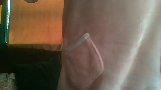 RosieSwitchBitch online show from 05-04-26, 12:23