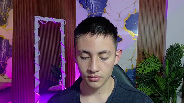 Andres Tay online show from 05-18-26, 03:02