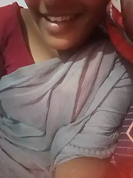 Tamil Hot HoneyBee online show from 06-15-26, 07:54