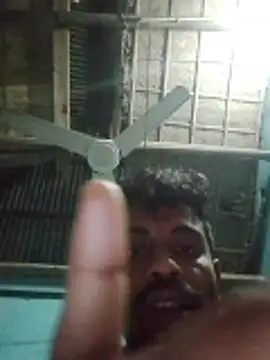 Snapshot of desibullboybd chatting on 05-12-26, 04:42 desibullboybd online show from 05-12-26, 04:42