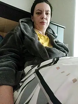 Dream Ira online show from 04-26-26, 03:26