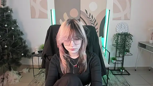 NyxCalderra online show from 05-04-26, 09:16