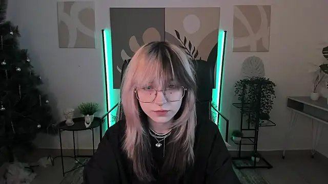 NyxCalderra online show from 05-07-26, 04:40