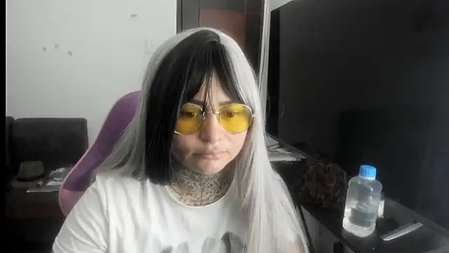 romina23 online show from 05-19-26, 10:27