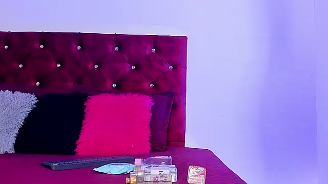 ThiagoSexy005 online show from 05-08-26, 12:27