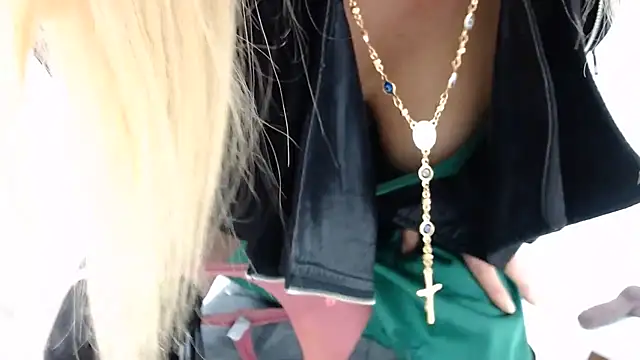 BlondeNatalia online show from 06-11-26, 11:25