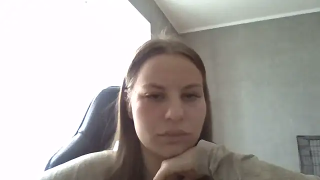  Linsyy ee  online show from 06-02-26, 11:23