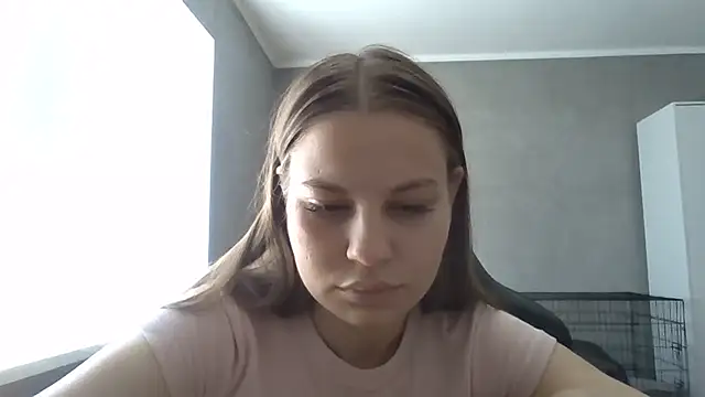  Linsyy ee  online show from 06-07-26, 09:24
