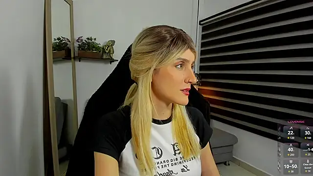 Jessica lisbon online show from 05-14-26, 08:37