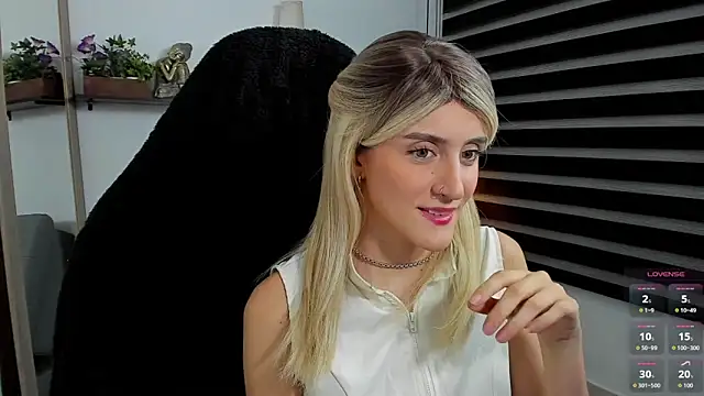 Jessica lisbon online show from 05-15-26, 05:42