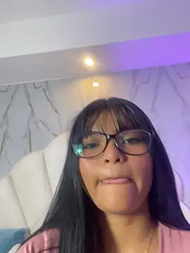 Hinaa XXX online show from 04-25-26, 07:44