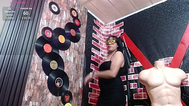 Snapshot of Dominatriz_Arlette chatting on 06-09-26, 07:47 Dominatriz Arlette online show from 06-09-26, 07:47