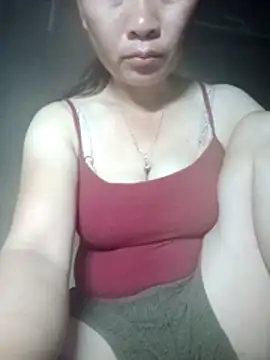 Snapshot of Lella_01 chatting on 06-10-26, 11:57 Lella 01 online show from 06-10-26, 11:57
