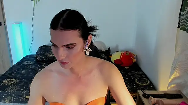  shantallskinny  online show from 05-06-26, 05:57
