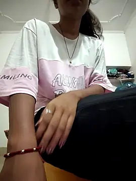 ESHA-LOVE online show from 05-05-26, 11:02
