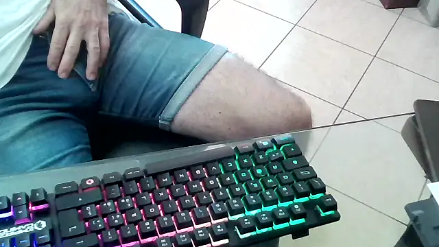 kelper18 online show from 06-09-26, 12:50