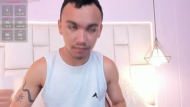 AndresSolorzano1 online show from 06-16-26, 11:35