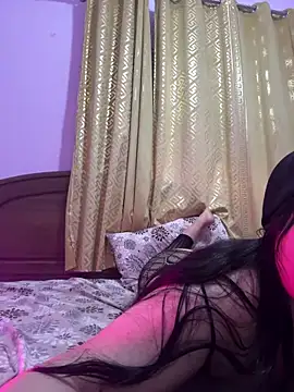 QueenRima99 online show from 05-15-26, 06:26